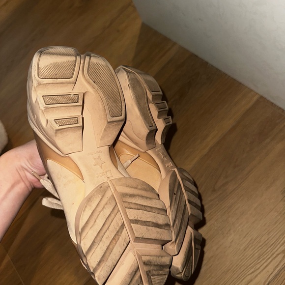 Dior nude sneakers size 37.5 - Picture 3 of 4